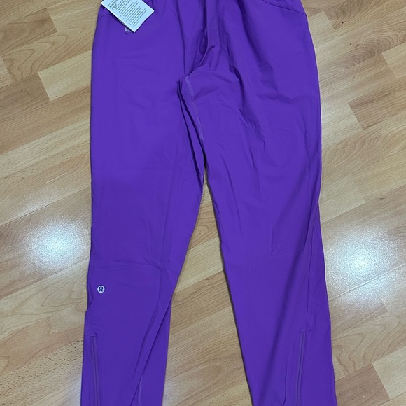 Brand New Lululemon Adapted State Jogger - Picture 6 of 9